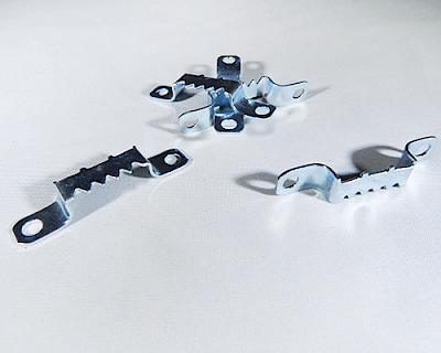 hs-196-sawtooth-hanger-1.400x0.png