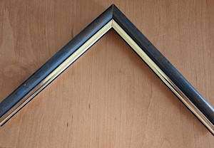 L 103 KÉPKERETLÉC